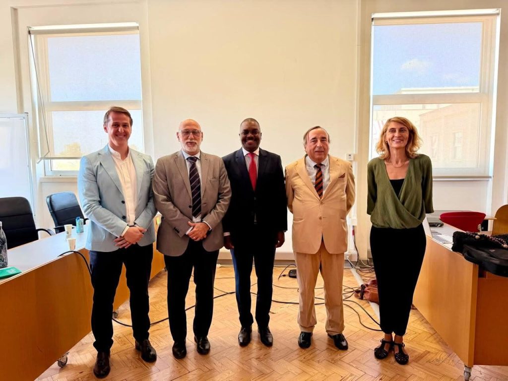 Post-Doctorate in Law defended in Lisbon with Distinction and Honours